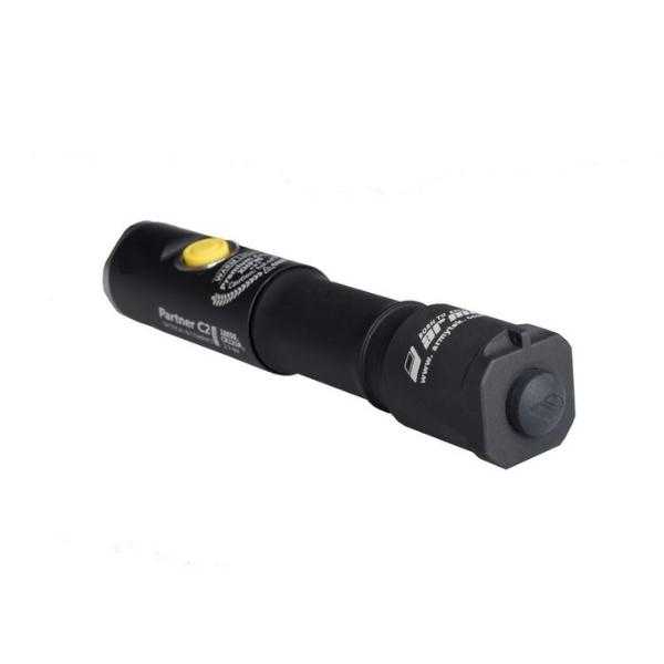 Фонарь Armytek Partner C2 Pro v3 теплый свет