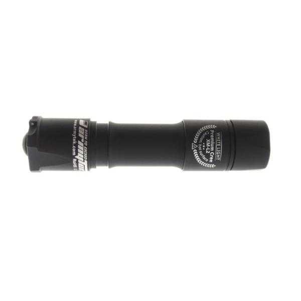 Фонарь Armytek Partner C2 v3 Pro XHP35 теплый свет